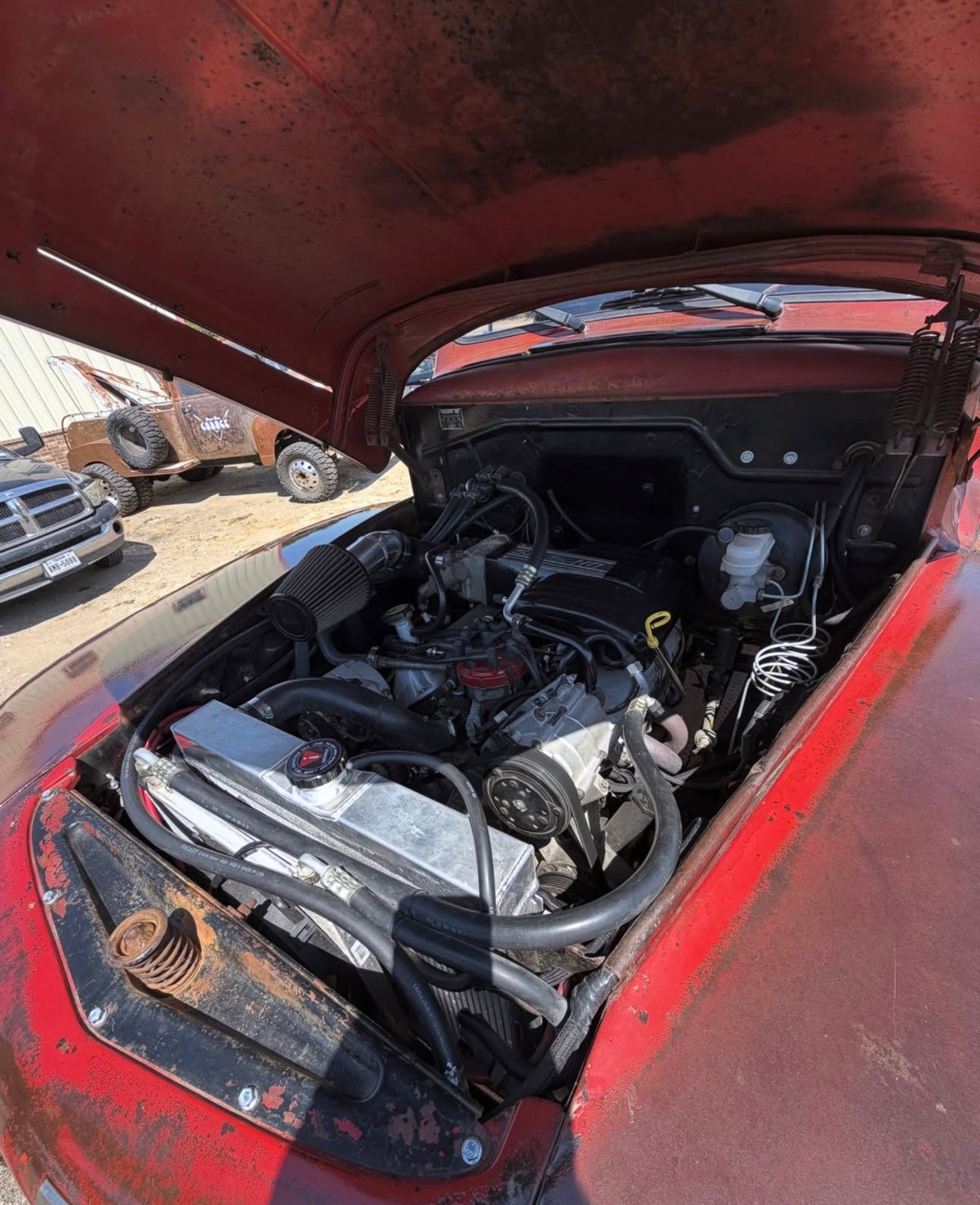 Engine bay of the 1949 Ford F1