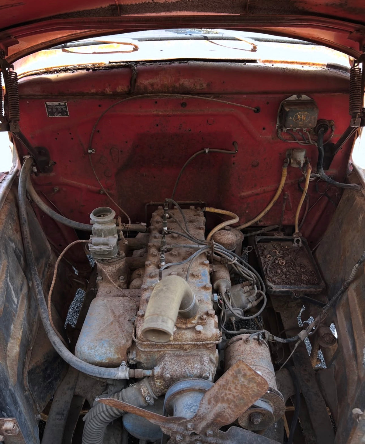 Engine in the 1949 Ford F1