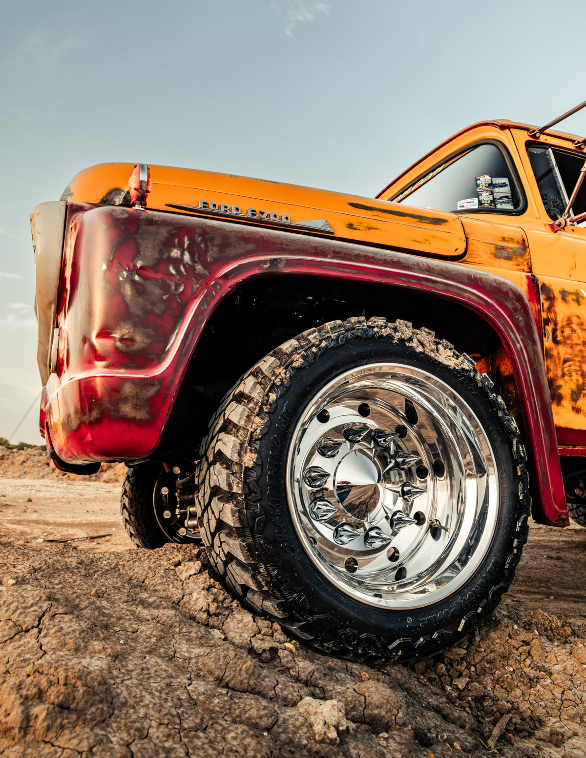 Fender and wheel of the 1958 Ford F700 crew cab
